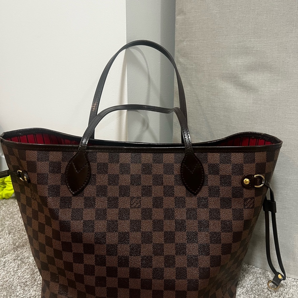 Louis Vuitton Neverfull Darmier MM